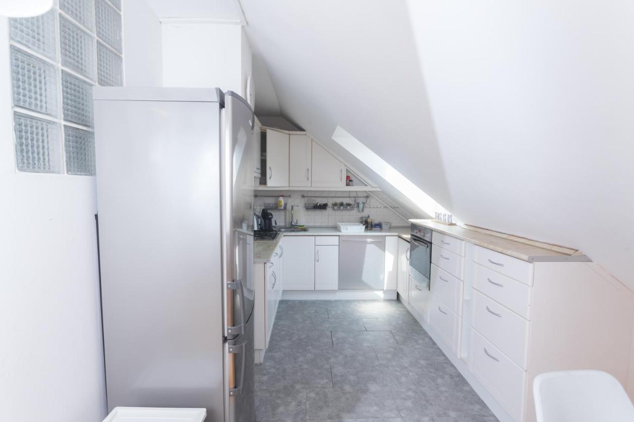 Hi-Bp Garden City Batsanyi Apartment 3 Rooms, Apartment Upstairs Near The City Train With Free Parking Budapest Exterior foto